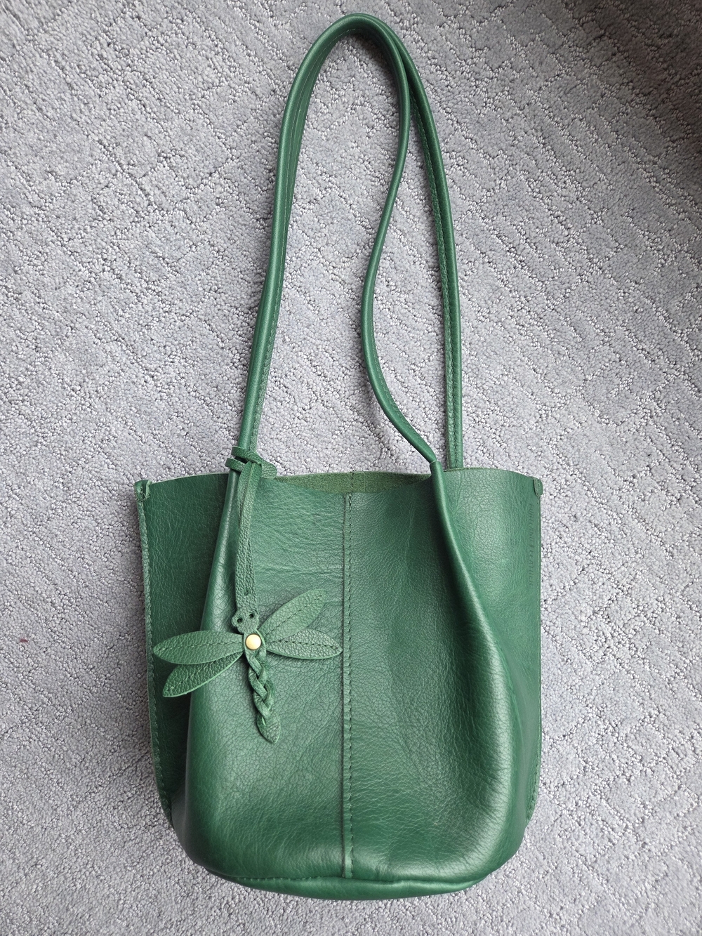 Portland Leather Premium Bacalar Small Devan with Dragonfly Tassel